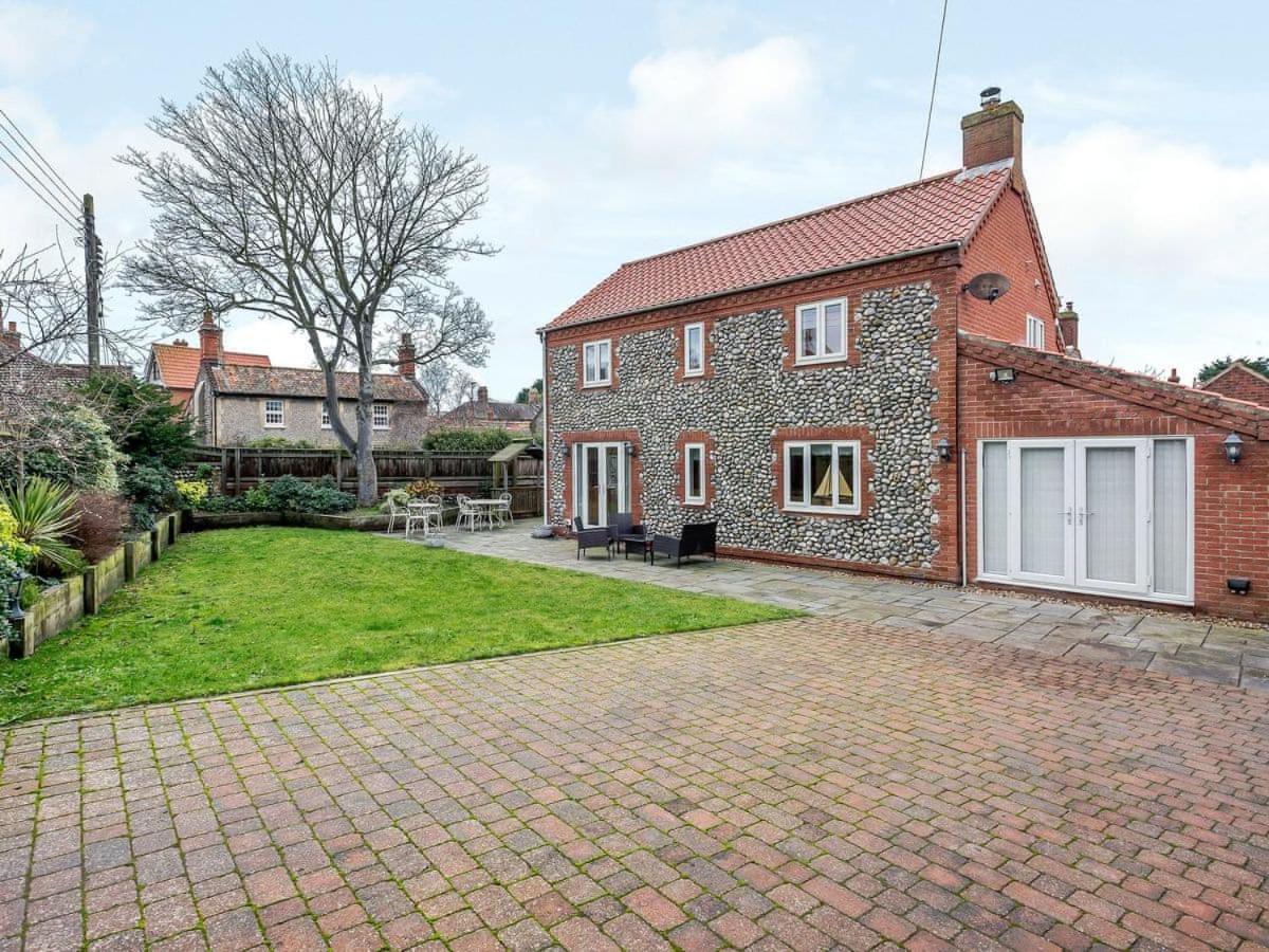 Corner House Villa Cromer Exterior photo